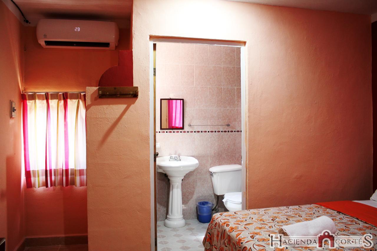 Hotel Hacienda Cortes Mérida Exteriör bild